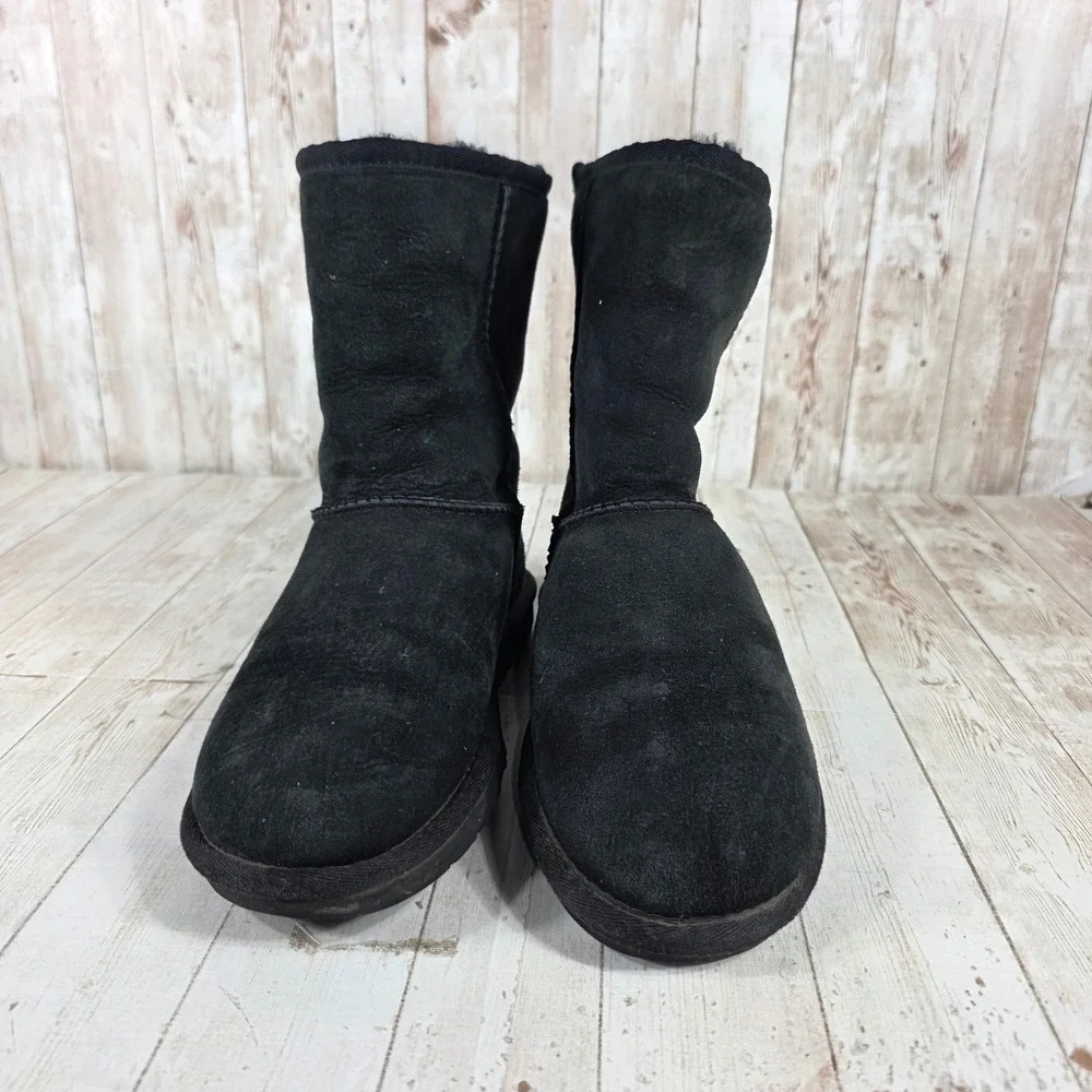 UGG cozy up